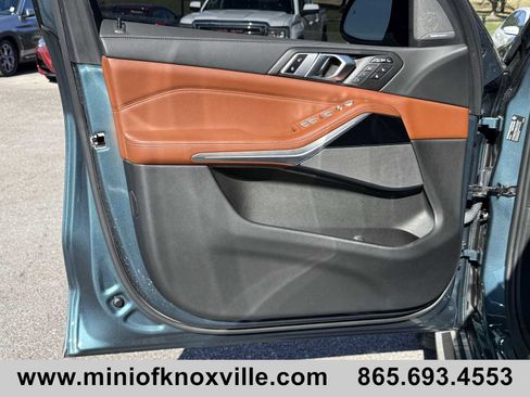 Used 2023 BMW X7 xDrive40i w/ Executive Package image 12