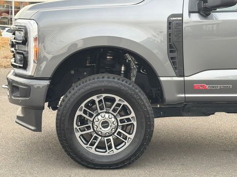 Used 2024 Ford F250 Limited w/ FX4 Off-Road Package image 5