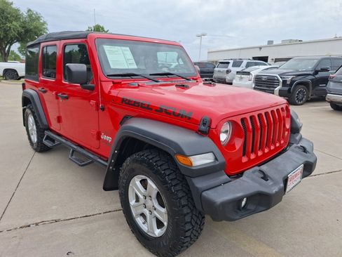 Used 2018 Jeep Wrangler Unlimited Sport AWD/4WD image 8