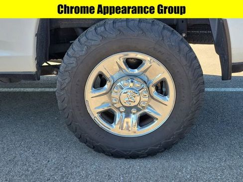 Used 2020 RAM 2500 Tradesman w/ Chrome Appearance Group AWD/4WD image 7