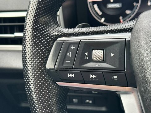 Used 2023 Mitsubishi Outlander 4WD Plug-In Hybrid image 33