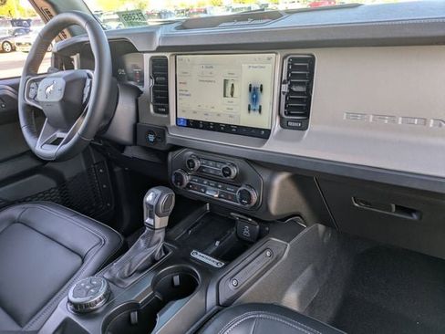 New 2026 Ford Bronco Outer Banks w/ Sasquatch Package image 46