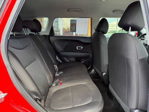 Used 2019 Kia Soul FWD image 19