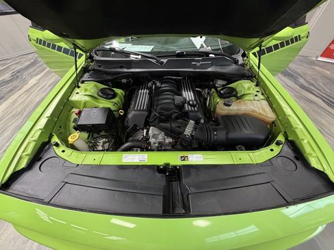 Used 2015 Dodge Challenger R/T Scat Pack w/ Scat Pack Appearance Package image 46