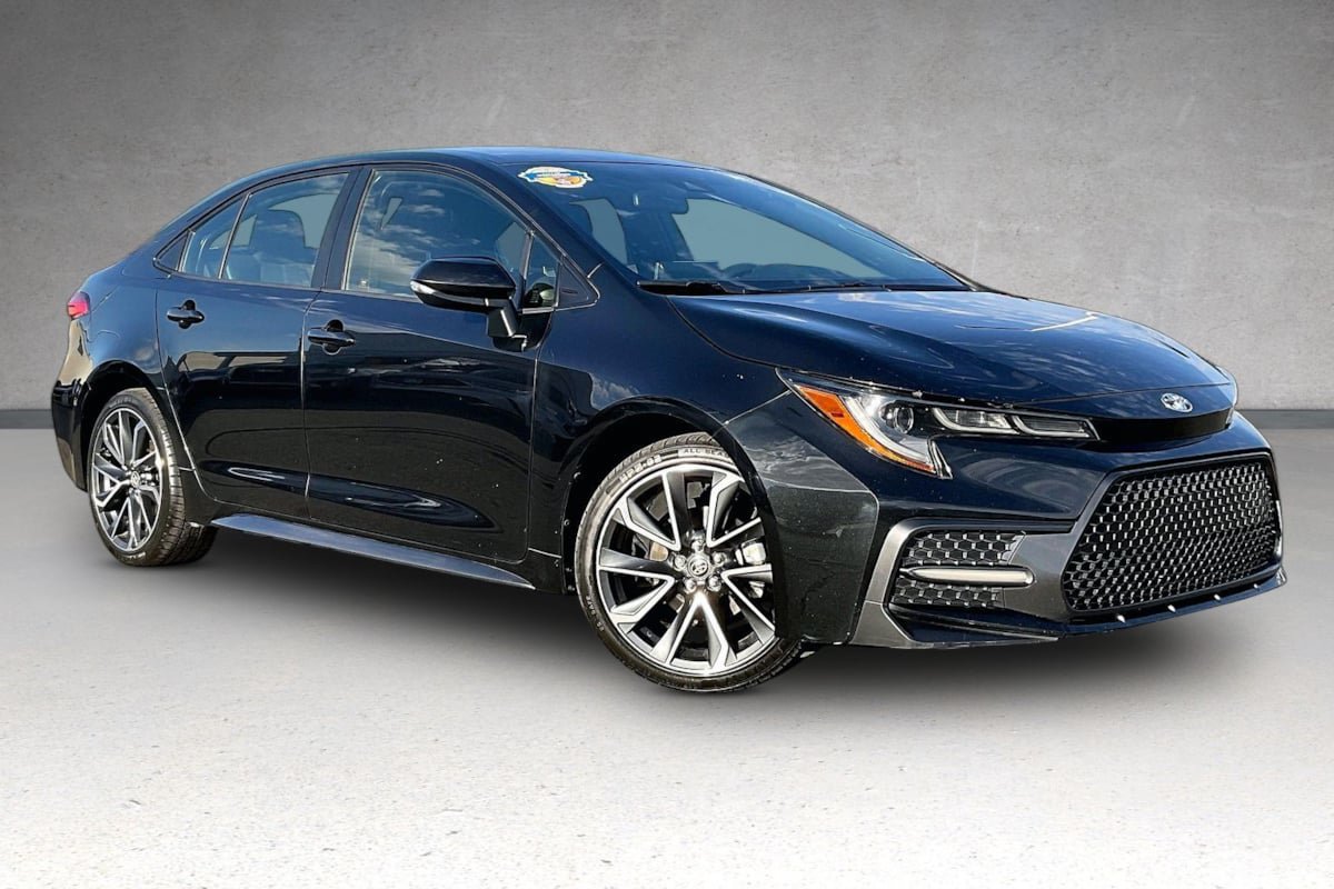Used 2020 Toyota Corolla SE w/ Carpet Mat Package (TMS) FWD image 2