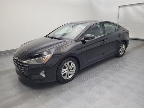 Used 2020 Hyundai Elantra Value Edition FWD image 2