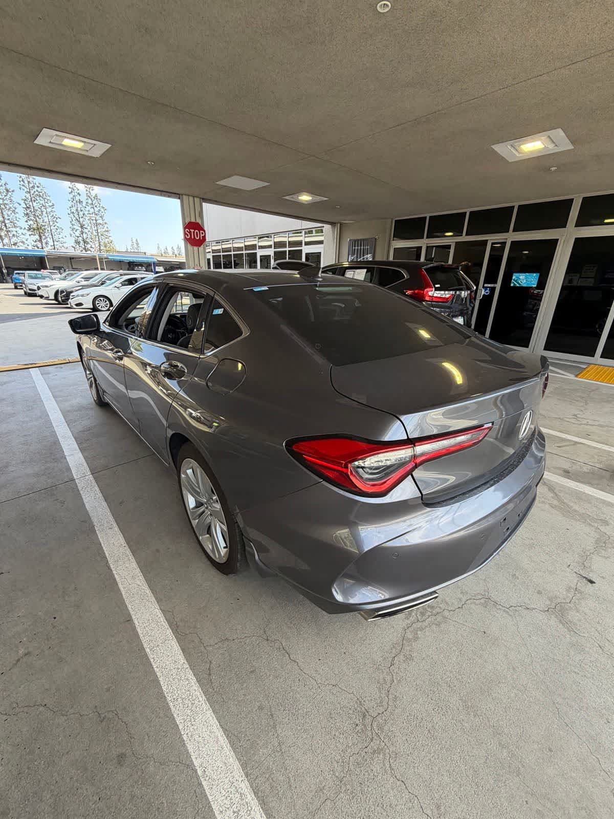 Used 2022 Acura TLX w/ Technology Package FWD image 9