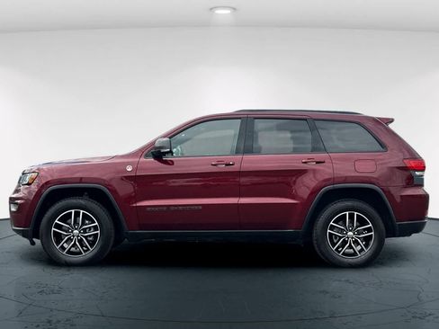 Used 2018 Jeep Grand Cherokee Trailhawk AWD/4WD image 9