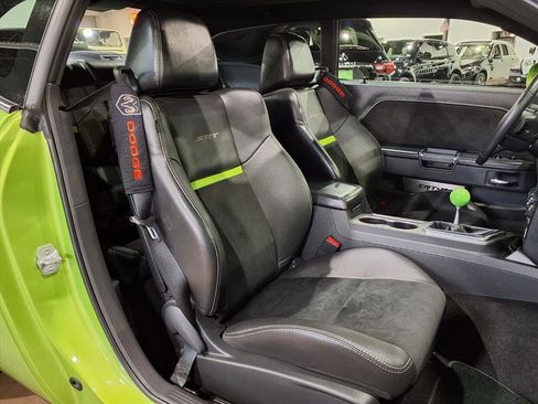 Used 2011 Dodge Challenger SRT8 w/ Green w/Envy Group image 26