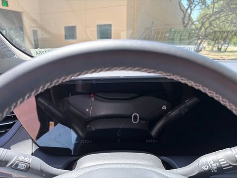 Used 2025 Buick Encore GX Preferred FWD image 9