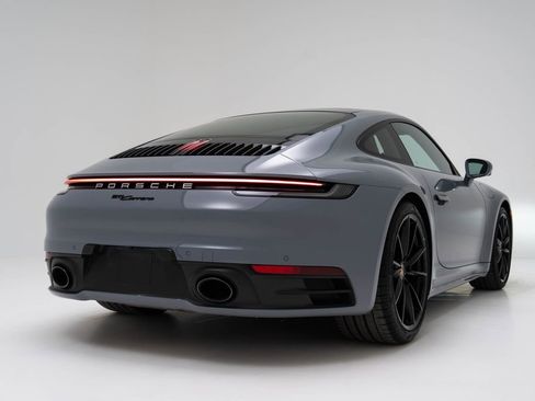 Used 2024 Porsche 911 Carrera w/ Premium Package image 10