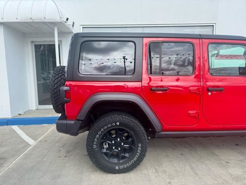 Used 2023 Jeep Wrangler Unlimited w/ Cold Weather Group AWD/4WD image 27