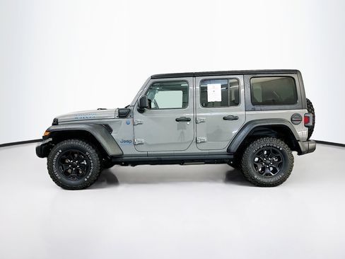 Used 2023 Jeep Wrangler Unlimited w/ Cold Weather Group AWD/4WD image 4