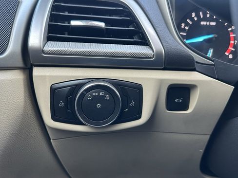 Used 2014 Ford Fusion SE image 28