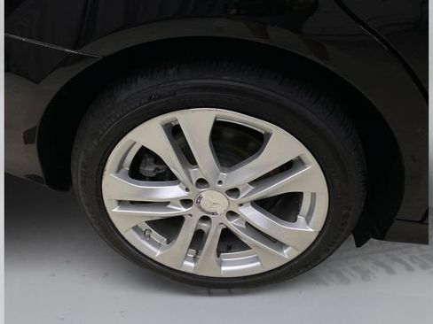 Used 2014 Mercedes-Benz C 300 4MATIC Sedan image 17