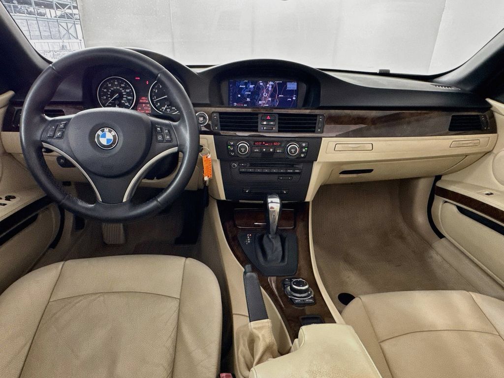 Used 2009 BMW 328i Convertible RWD image 28