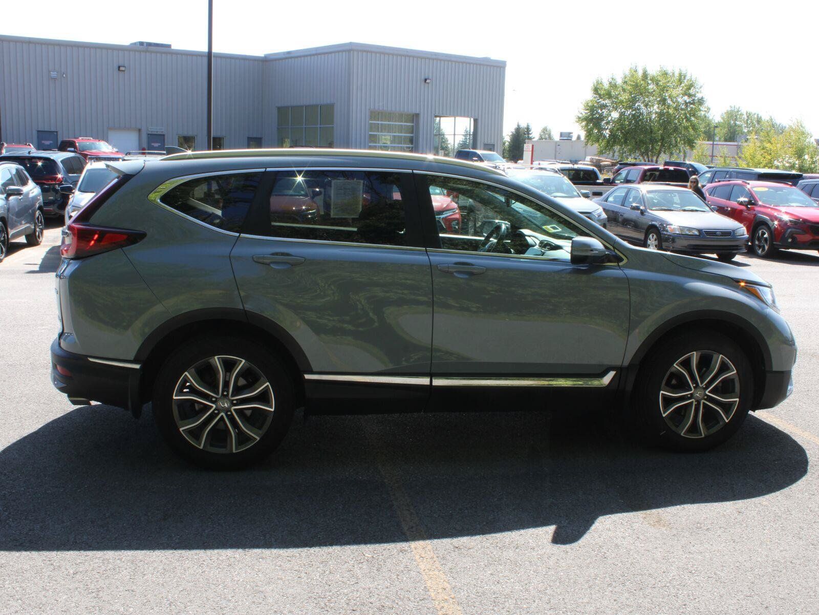 Used 2022 Honda CR-V Touring image 4
