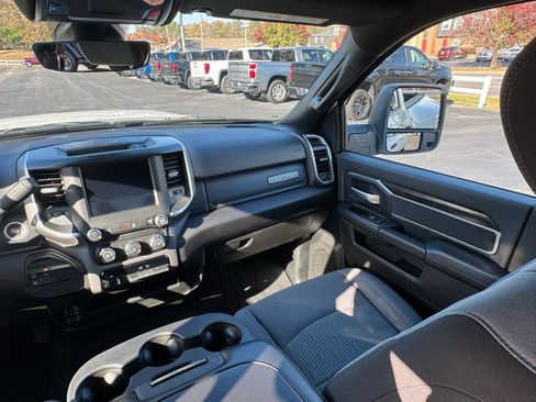 Used 2024 RAM 3500 Big Horn AWD/4WD image 22