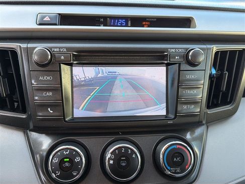 Used 2014 Toyota RAV4 LE image 22