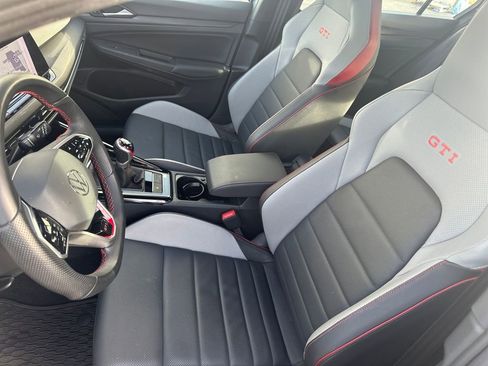 Used 2024 Volkswagen GTI Autobahn image 9