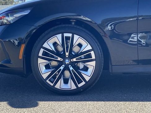 Used 2025 BMW 530i RWD image 10