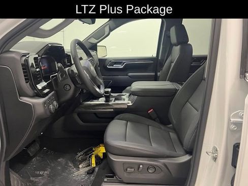 New 2026 Chevrolet Silverado 1500 LTZ w/ LTZ Premium Package AWD/4WD image 7