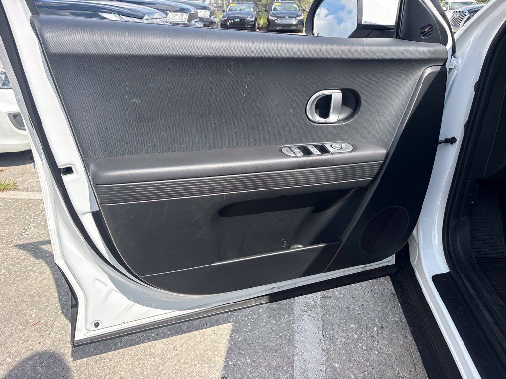 Used 2024 Hyundai Ioniq 5 SEL RWD image 11