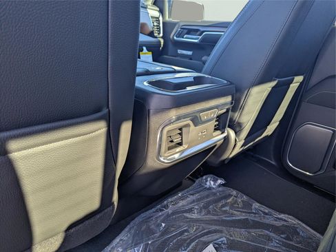 New 2026 GMC Sierra 1500 Denali AWD/4WD image 23