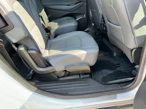 Used 2023 Buick Enclave Essence w/ Experience Buick Package FWD image 23