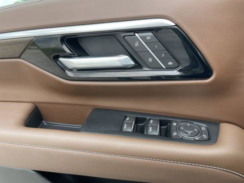 Used 2025 Chevrolet Tahoe High Country image 25