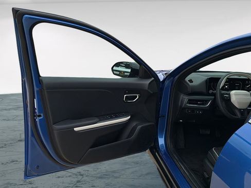 New 2025 Kia K4 GT-Line image 10