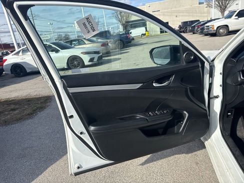 Used 2020 Honda Civic Sport image 7