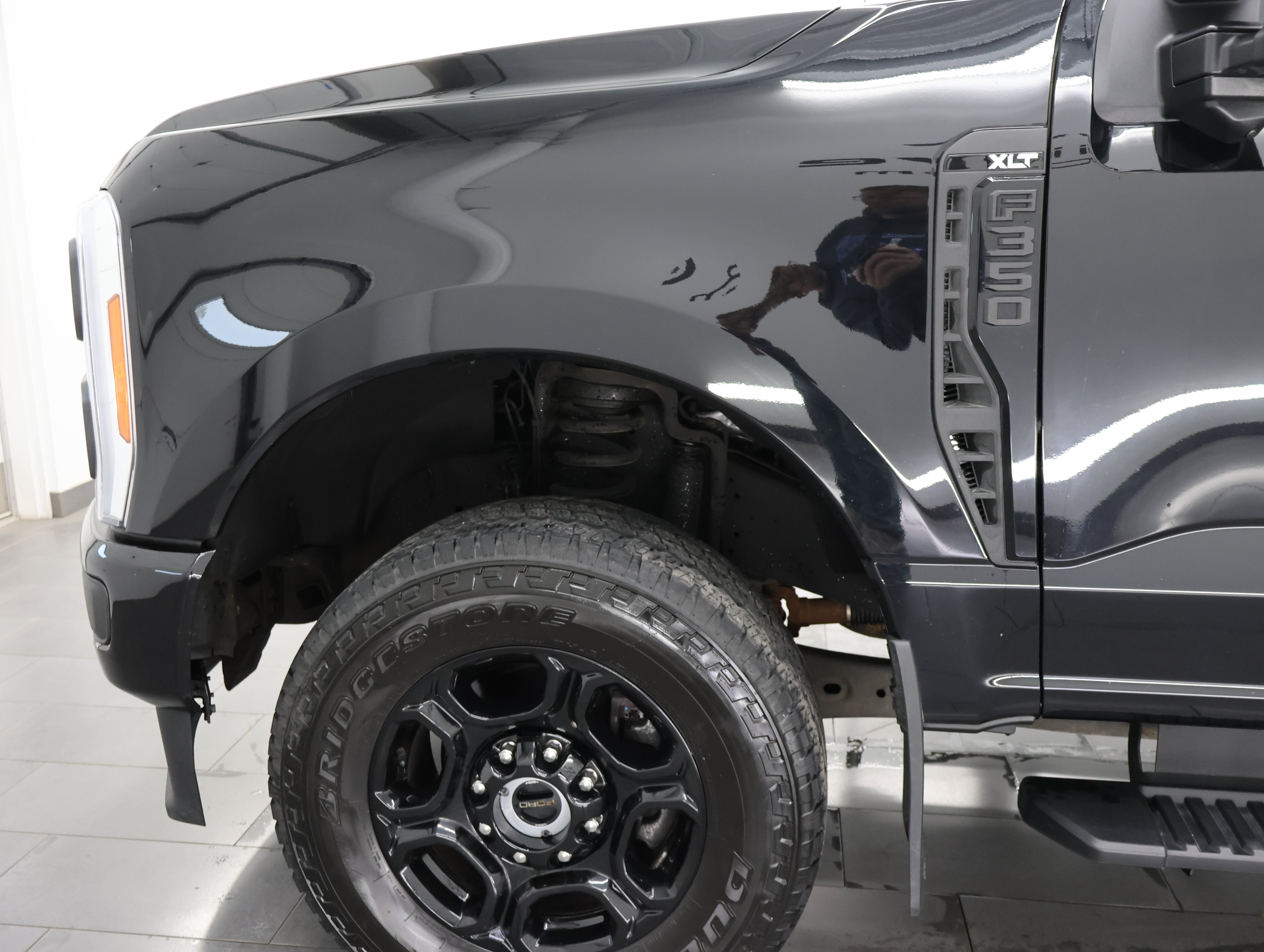 Used 2023 Ford F350 XLT w/ XLT Premium Package AWD/4WD image 36