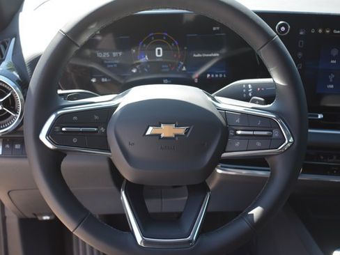 New 2026 Chevrolet Equinox LT w/ LPO, Floor Liner Package FWD image 19