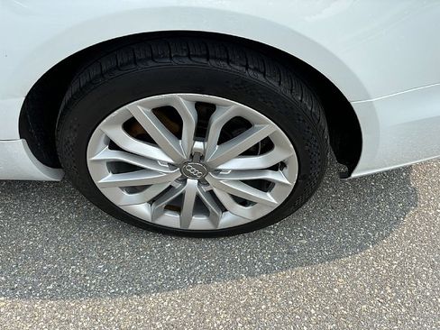 Used 2018 Audi A4 2.0T Premium w/ Convenience Package image 10