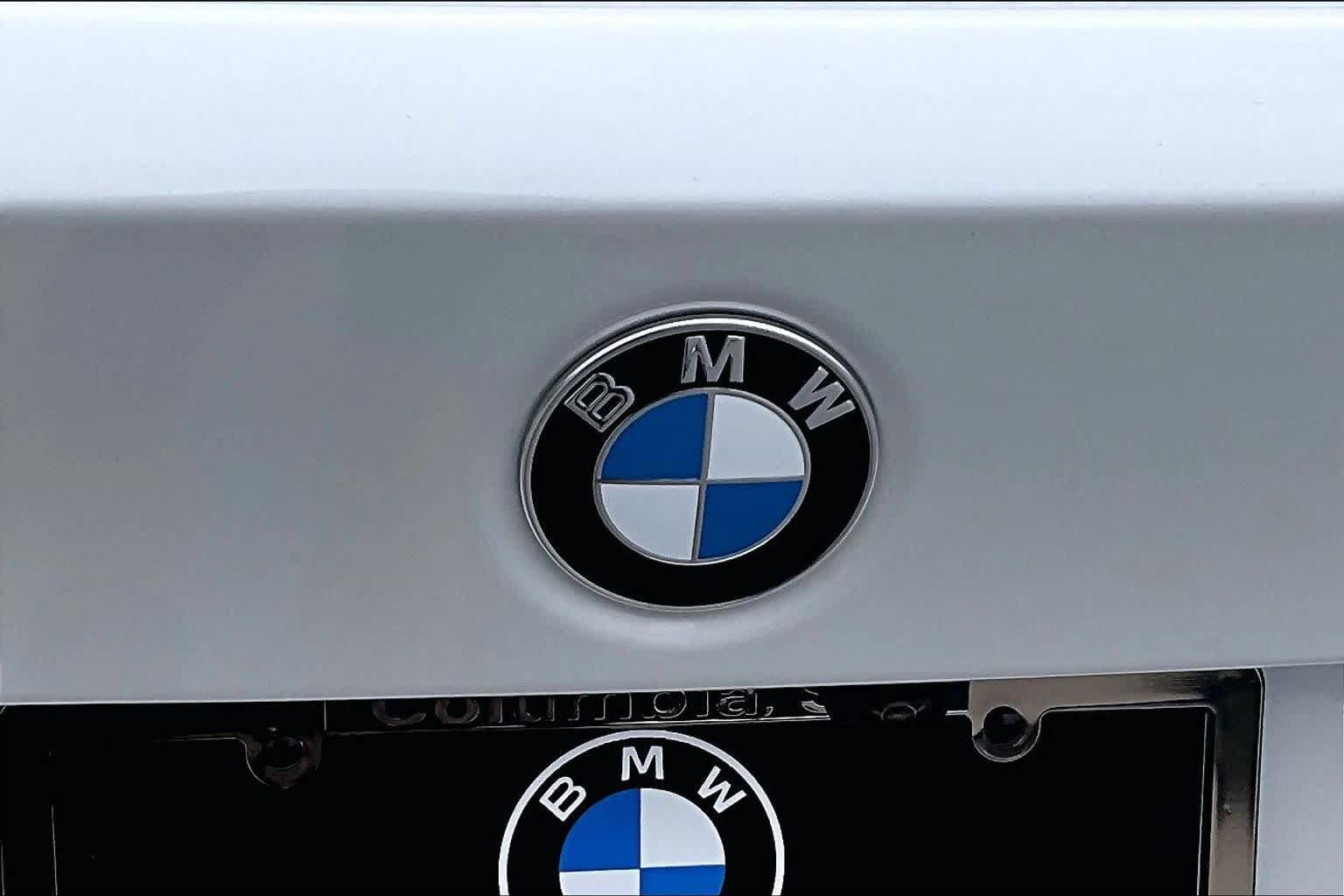 Used 2026 BMW 330i xDrive Sedan w/ Premium Package AWD/4WD image 15