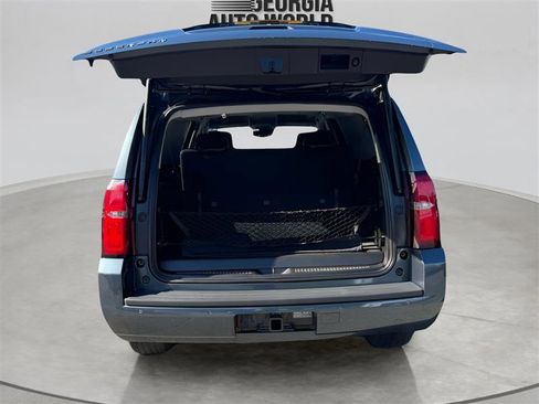 Used 2019 Chevrolet Suburban LT image 11
