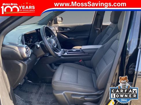 Used 2025 Chevrolet Equinox LT AWD/4WD image 1