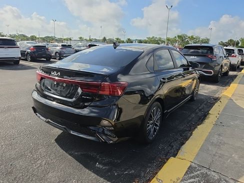 Certified 2023 Kia Forte GT-Line w/ GT-Line Technology Package FWD image 9