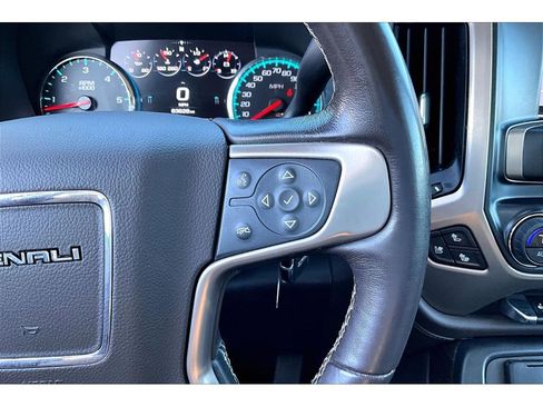 Used 2018 GMC Sierra 1500 Denali image 12