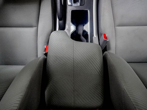 Used 2014 Honda Accord LX image 27