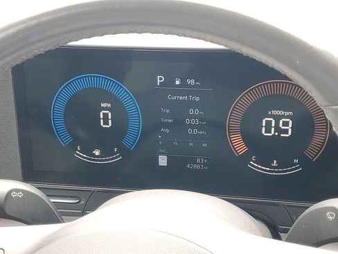 Used 2025 Hyundai Kona SEL AWD/4WD image 13