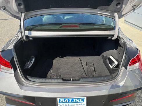 Used 2024 Hyundai Elantra Limited FWD image 7
