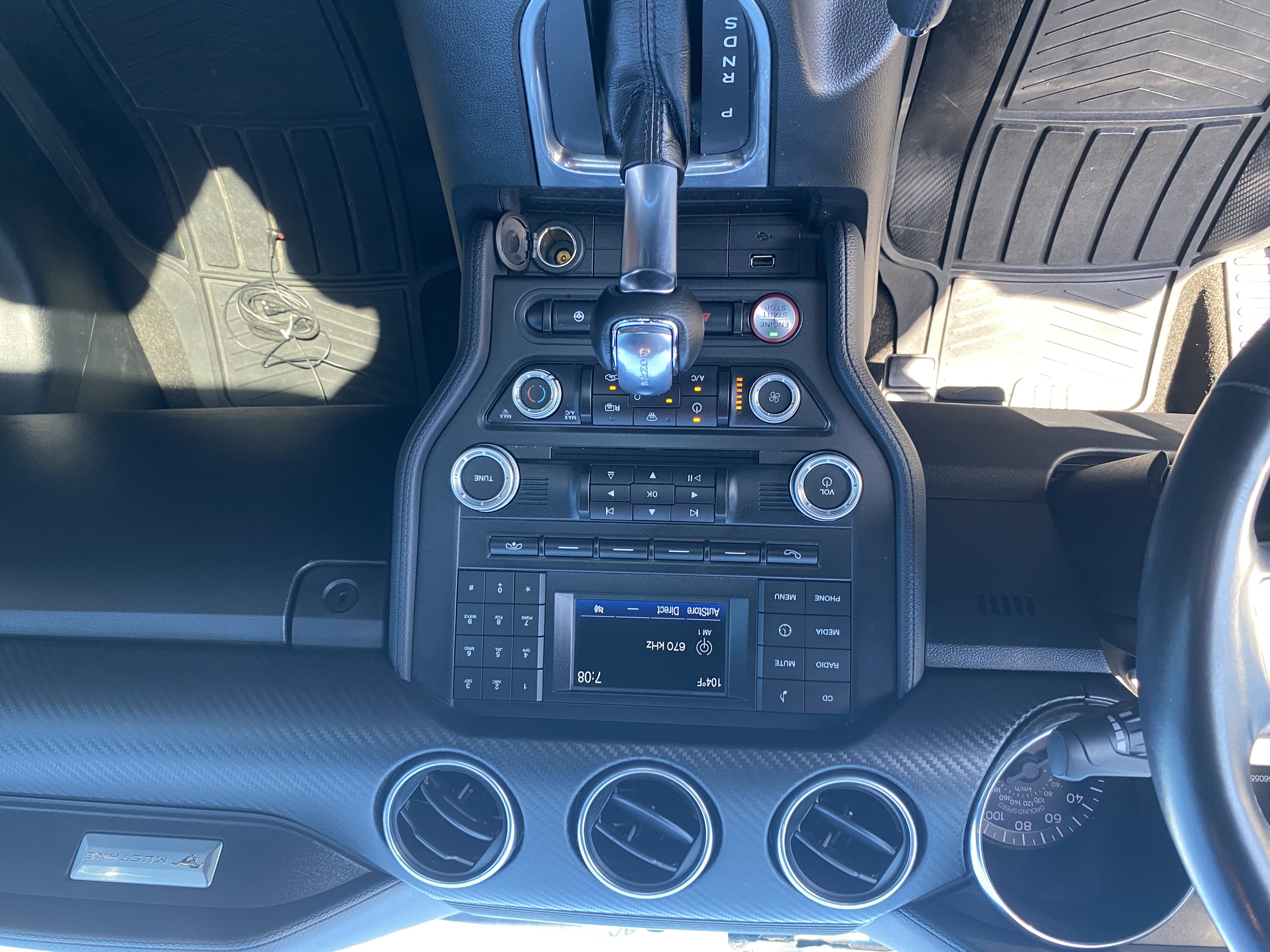 Used 2018 Ford Mustang Coupe RWD image 12