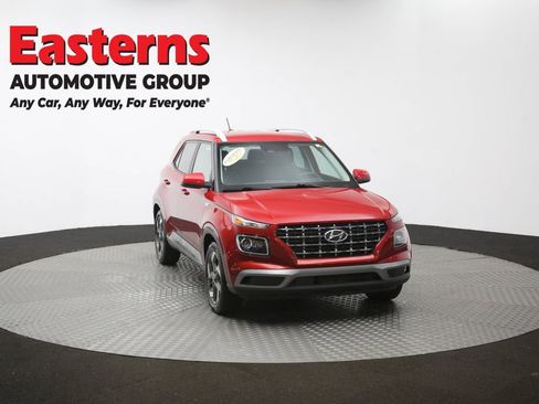 Used 2023 Hyundai Venue Limited FWD image 51