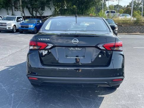 Used 2025 Nissan Versa S FWD image 6