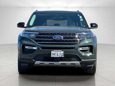 Used 2024 Ford Explorer XLT w/ Equipment Group 202A image 8
