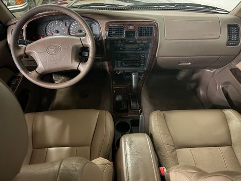 Used 2001 Toyota 4Runner Limited image 16