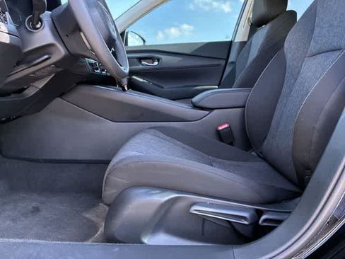 Used 2025 Honda Accord LX image 18
