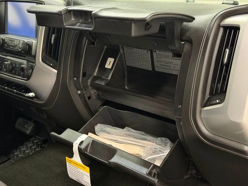 Certified 2016 GMC Sierra 1500 SLE w/ SLE Value Package image 27